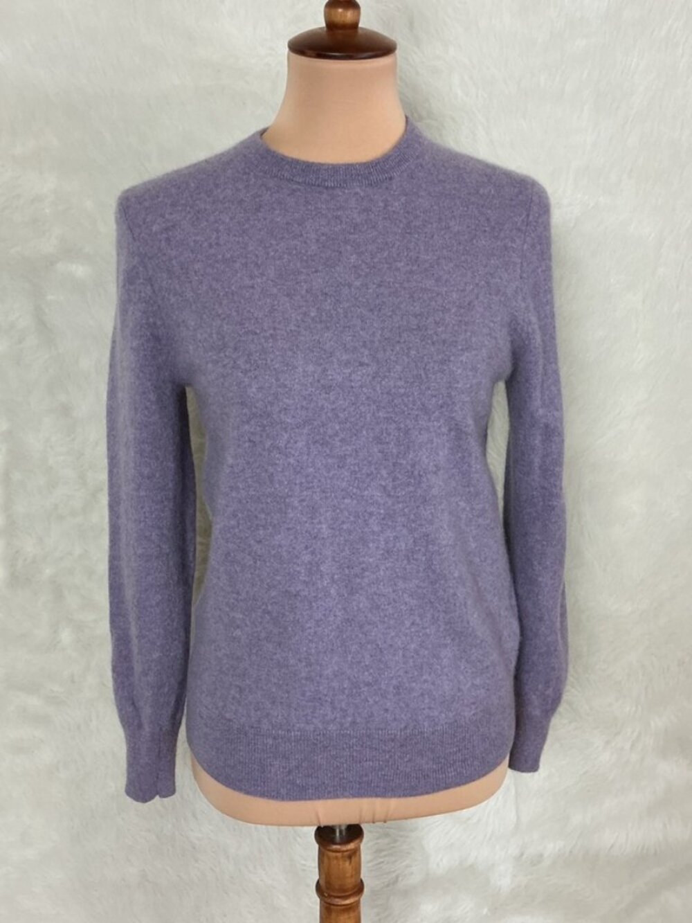 Naadam Purple Crew Neck Cashmere Sweater Classic Winter Preppy M